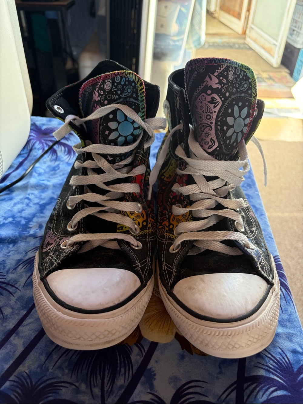 Converse Chuck Taylor All Star Pride Paisley Patchwork Rainbow 9.5 M /11.5 W